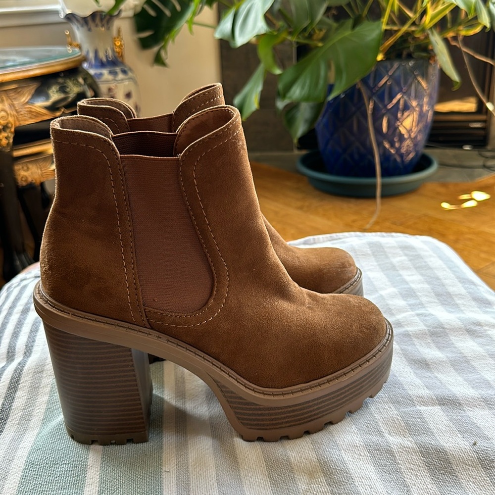 🤎 Women’s Brown Platform Boots 🤎